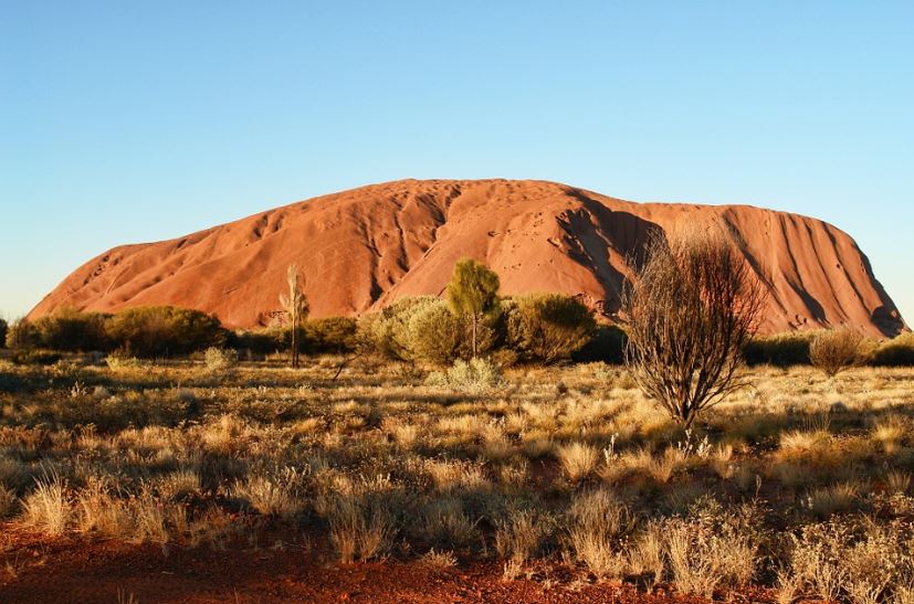 australia-ayers-rock-uluru-outback