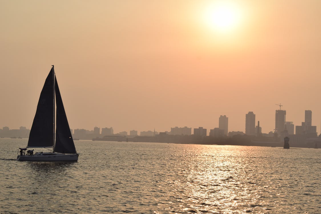 Top Sailing Spots in Southern California 2022