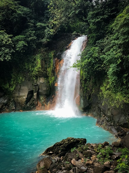 Rio-Celeste-Waterfall-in-Costa-Rica
