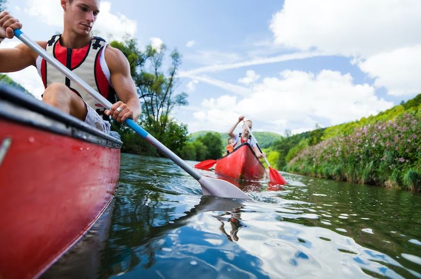 Wellness, Canoe, Outdoors, Outside, Close Up, Athletic, Athlete, Fit, Riverside, River, Outdoor, Fun, Human, Paddle, Boat