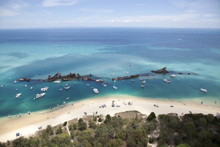 shipwrecks along Moreton Island